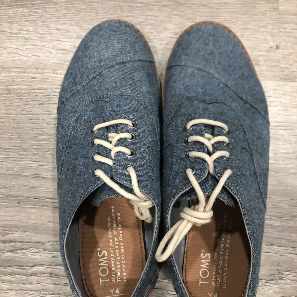 TOMS Brogue Kids Youth Boys Blue Denim Casual Oxford Dress Shoes Size‎ 4Y